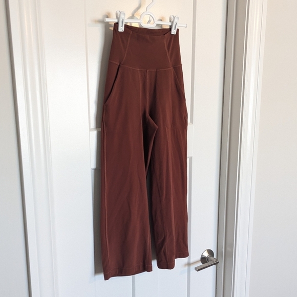 Lululemon Align HR Wide Leg 23" Crop Pants - Dark Terracotta Rust Orange sz 0 - Picture 2 of 7